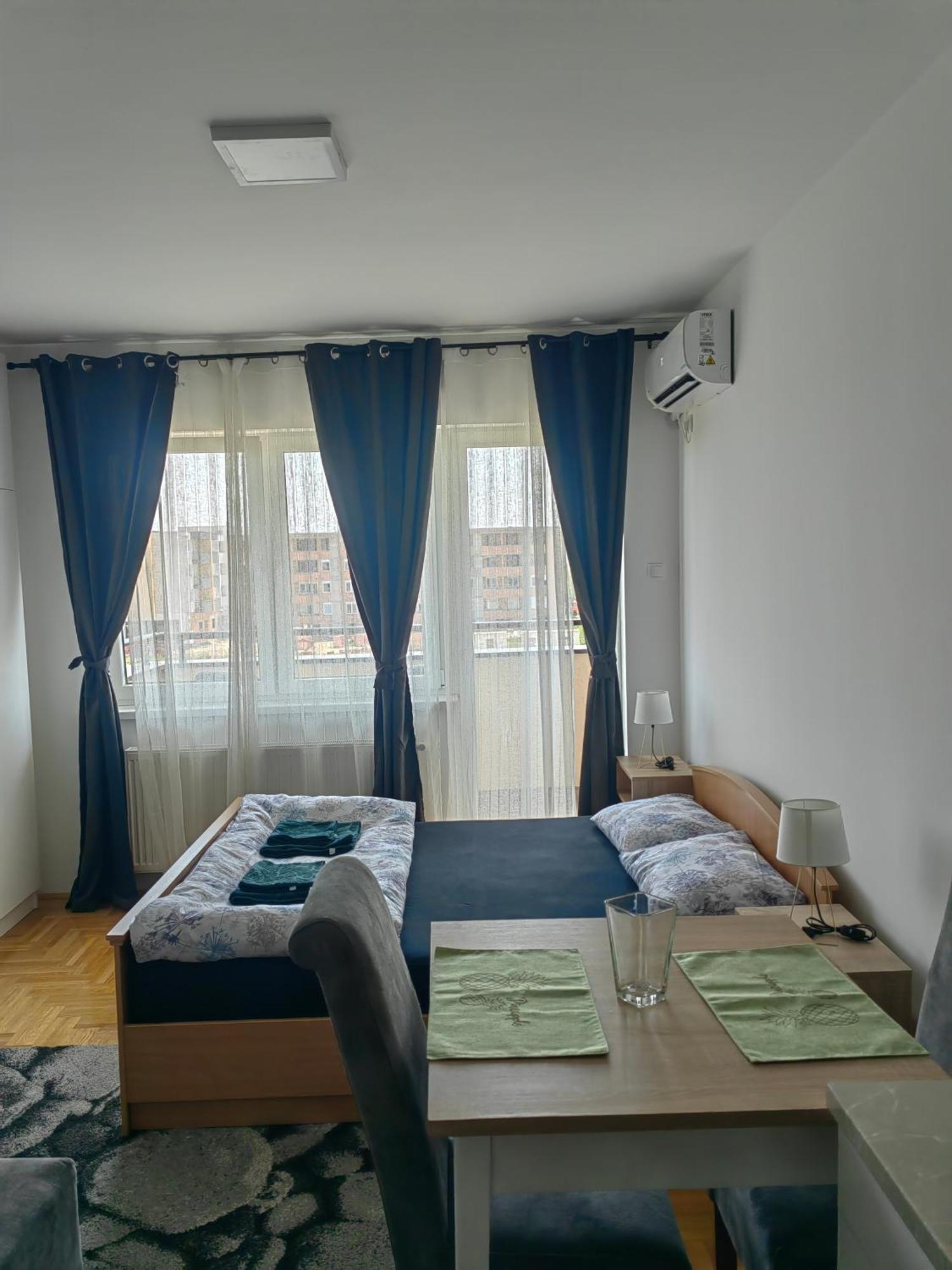 Road Warriors Apartment Subotica Exterior foto
